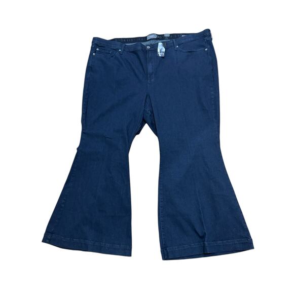 NWT! Torrid Dark Wash Flare Leg Jeans 30S / 6X - Picture 1 of 4